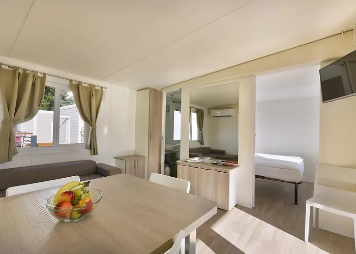 Kemp Campofelice Village Tenero-Contra