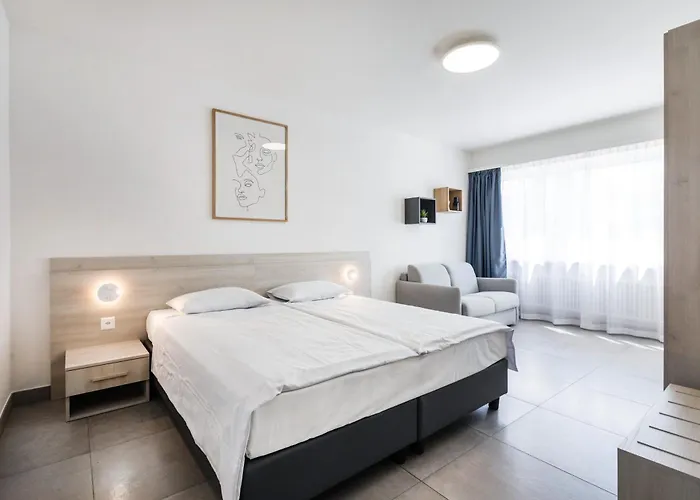 مكان تخييم Campofelice Village 5*